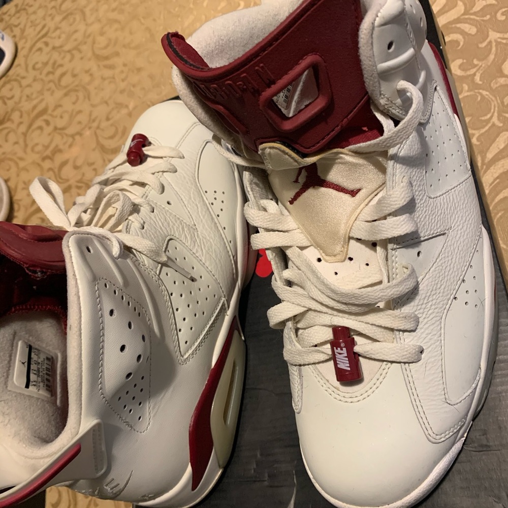 Jordan Maroon 6s